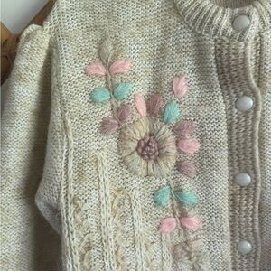 Vintage Grandma Cardigan with Floral Embroidery